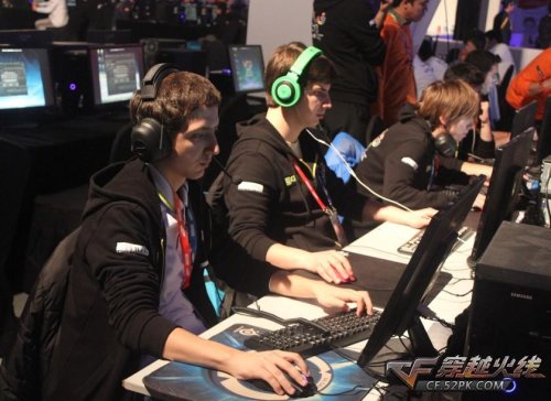 读懂“桌子动态”：如何判断这一桌人谁是鱼，谁是鲨鱼？（看透牌桌风向：识别你桌上的“鱼”与“鲨鱼”）