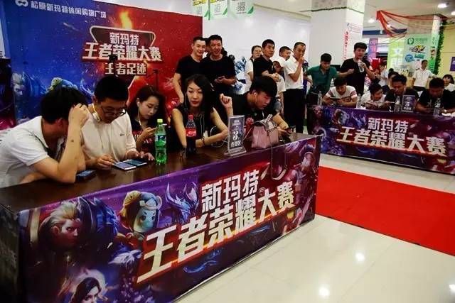 扑克中的信息不对称（扑克博弈中的信息不对称性）