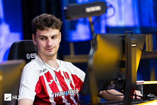 LPL是日比赛对季后赛晋级形式影响