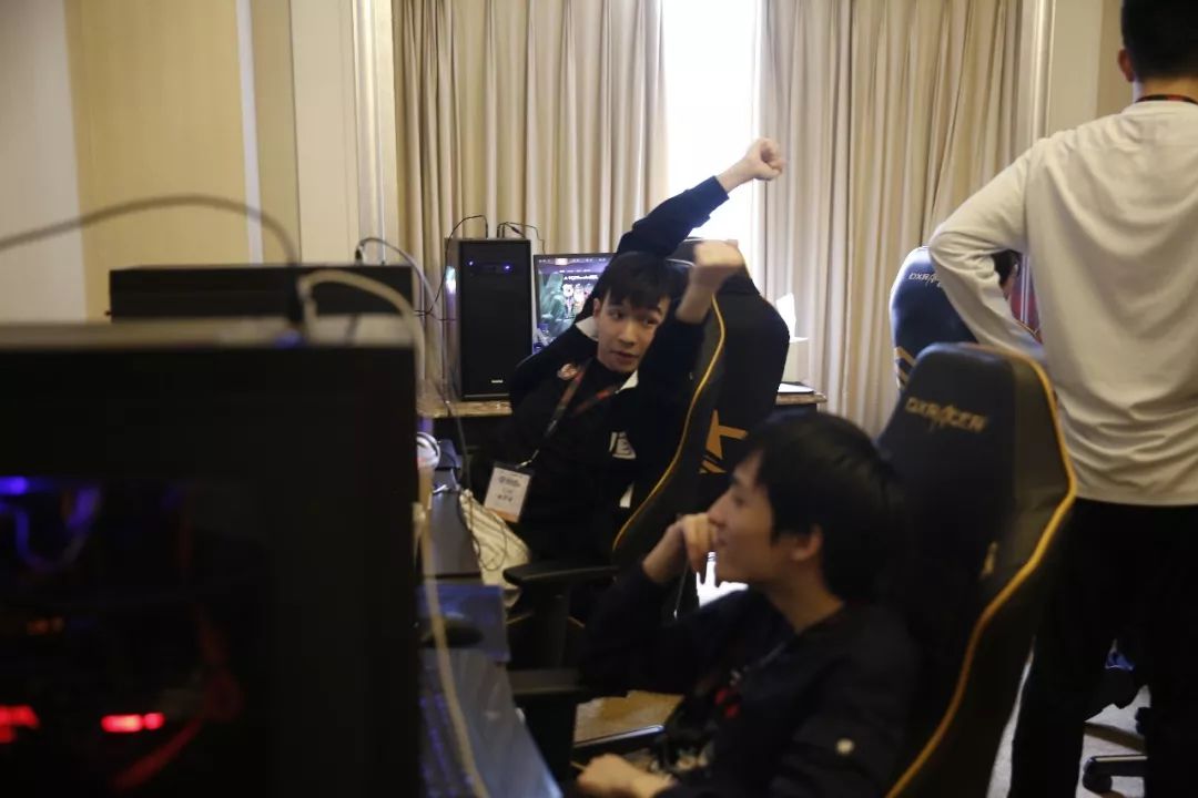 TyLoo 为 BLAST.tv Austin Major 2025 阶段 2 确保最终名额